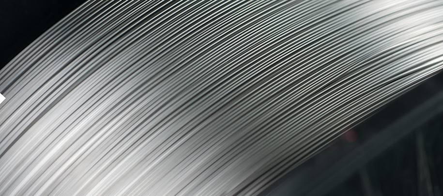 Ruostumattomasta teräksestä valmistettu jatkuva öljyputki